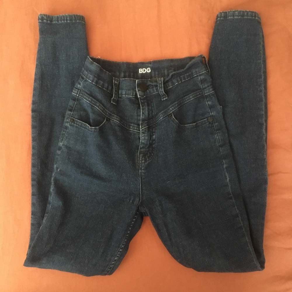 🍒BDG High Rise jeans // 27